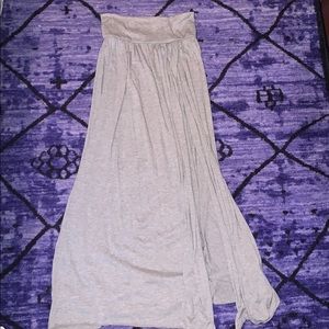 Gray cotton maxi skirt with slit